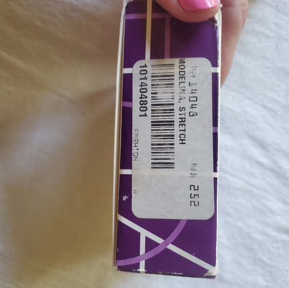 Lia Sophia Inspirational Modelina Stretch Bracelet - Picture 7 of 9